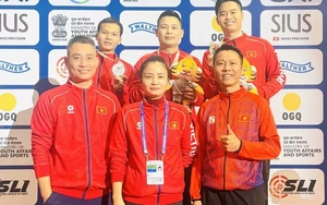 Thành viên đội tuyển bắn súng Việt Nam nhận khen thưởng lớn