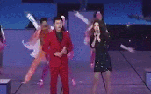 Nữ ca sĩ biểu diễn trên chương trình đêm giao thừa của đài quốc gia bị netizen phản ứng dữ dội, đòi cấm cửa