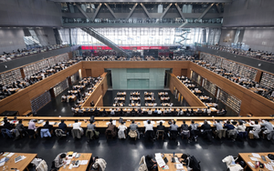 Bức ảnh thư viện ngày mùng 3 Tết gây xôn xao: Đây là khác biệt giữa người bình thường và người thành công?