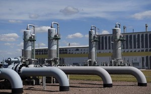 Quay lưng với khí đốt Nga, EU chuyển sang mua hàng chục tỷ mét khối từ nước láng giềng của Moscow, tuyên bố đây là đối tác quan trọng và chiến lược