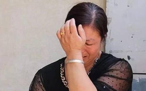 Mang 127 triệu tiền tiết kiệm mua vàng mừng đầy tháng cháu, bà lên thành phố thấy chiếc ô tô đậu ngoài sân, vàng không còn