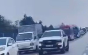 Bất ngờ danh tính tài xế bán tải đi vào làn ngược chiều, liên tục nháy đèn pha trên cao tốc