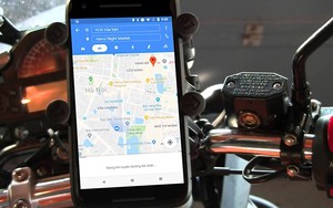Gắn điện thoại xem Google Maps khi lái xe có bị phạt?