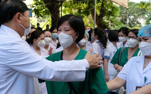 Lan tỏa câu chuyện về y đức qua cuộc thi “Sự hy sinh thầm lặng”