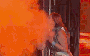 Nữ ca sĩ vừa bị Sở Văn hoá thu hồi giấy phép biểu diễn toàn quốc tiếp tục dính phốt căng