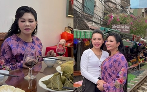 Nữ NSƯT từ Mỹ về, lần đầu tiên ăn Tết Hà Nội: Ra giữa phố đường tàu thả dáng