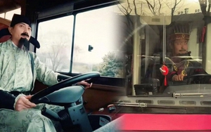 Tài xế xe buýt hóa thân thành Tần Thủy Hoàng, Lý Bạch để hút khách