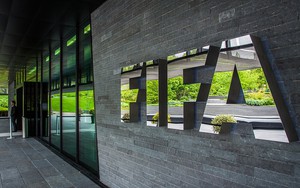Chủ tịch FIFA tuyên bố muốn dỡ bỏ lệnh cấm với đội tuyển Nga