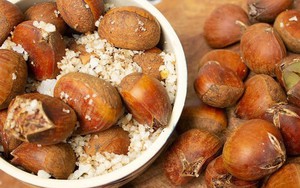 Ngày càng nhiều người còn trẻ đã khổ sở vì bệnh gan, bác sĩ nói thẳng: 4 loại hạt này ăn nhiều "phá gan" hơn bia rượu