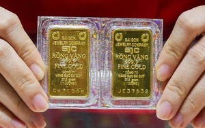 Giá vàng SJC vọt tăng, ngân hàng dự báo mốc "điên rồ" bất chấp cú sập lịch sử!