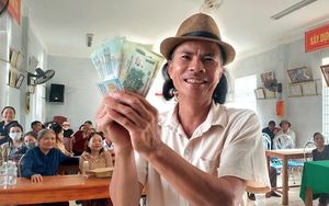 Những người dân ở đâu được nhận 2 tháng lương hưu cùng 1,8 triệu đồng quà Tết?