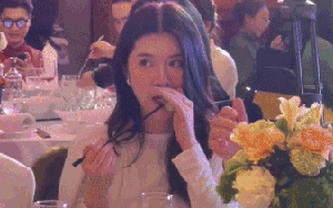 Danh tính cô gái tạo ra hệ tư tưởng "cắn 10 miếng không hết 1 miếng" ồn nhất MXH hiện tại