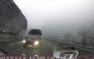 Vượt ẩu giữa sương mù dày đặc, tài xế Ninh Bình bị phạt tiền