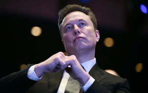 Tỷ phú Elon Musk tiên đoán thế giới cũ sắp khép lại, một 'cơn sóng thần siêu nhanh' có thể thay đổi tương lai nhân loại