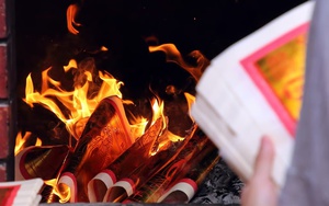 Vì sao người Trung Quốc thường đốt ngựa giấy trong các sự kiện quan trọng?