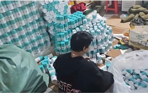 Tịch thu cả trăm tấn tang vật sau khi khám xét khẩn cấp 14 địa điểm: 'Giật mình' danh sách các loại thuốc, TPCN