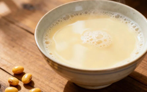 Ngày nào cũng uống sữa đậu nành, cơ thể sẽ thay đổi ra sao?