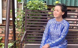 Danh ca Khánh Ly: Tôi về Việt Nam nhiều người nói lắm, bảo "chắc bên kia đói quá nên về kiếm ăn"