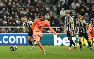 Yamal ghi bàn phút bù giờ, Barcelona thoát hiểm trên sân Newcastle