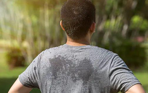 Chỉ cần vận động nhẹ đã "đổ mồ hôi như tắm": Có thể cơ thể đang phát đi 4 tín hiệu sức khỏe