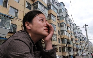 Thuê trọ 15 năm, thấy chủ nhà được đền bù giải tỏa 10 tỷ đồng người phụ nữ lập tức đòi chia phần: “Tôi xứng đáng có nửa số tiền”