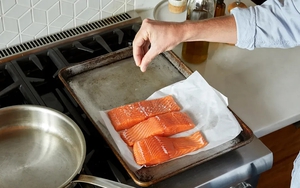 1 loại gia vị có trong vô số thực phẩm âm thầm “nuôi” tế bào ung thư dạ dày: Không phải đường hay dầu mỡ