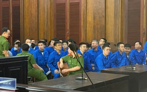 Sinh viên trộm súng bảo tàng, lập nhóm kín buôn vũ khí trên mạng