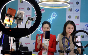 'Cú lừa' livestream: Bong bóng 'nổ tung', loạt streamer tháo chạy khỏi thủ phủ bán trực tuyến dù từng đạt thu nhập 700 triệu đồng/tháng