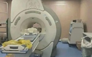 Đình chỉ ê-kip bác sĩ “bỏ quên” bệnh nhân trong máy chụp cộng hưởng từ suốt 6 tiếng giữa đêm