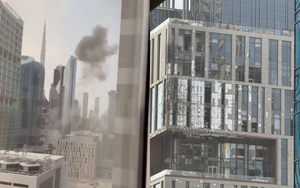 Trung tâm tài chính Dubai rung chuyển với hàng loạt vụ nổ do drone tự sát, khói đen bốc cao giữa khu nhà chọc trời