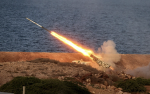 Iran hé lộ 'thành phố tên lửa' dưới lòng đất với kho drone cảm tử khổng lồ