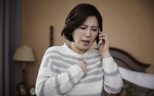 Bị lừa 380 triệu đồng trên mạng, một phụ nữ không cam lòng còn định đưa thêm 1,3 tỷ đồng