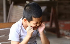 "Chỉ bị đánh 2 cái bằng thước kẻ,sao đứa trẻ này đã nghĩ quẩn?” - Hóa ra có một kiểu sỉ nhục có thể phá hủy não bộ!