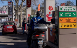 Kịch bản giá dầu vượt 125 USD khiến EU 'toát mồ hôi', nền kinh tế lớn thứ 2 khối thừa nhận: 'Chúng tôi không còn tiền'