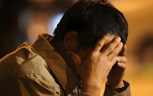 Khi người cha bật khóc vì con tốt nghiệp ĐH rồi ở nhà "ăn bám": Đừng để nỗi lo cơm áo làm đứt gãy sự thấu hiểu