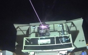 Dàn vũ khí "khủng" làm rung chuyển Trung Đông: Đồn đoán về vũ khí laser tối tân