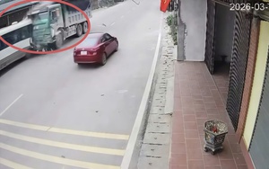 Xe ben tông ô tô đưa đón học sinh, nhiều em bị thương