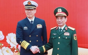 Đại tướng Phan Văn Giang và Thượng tướng Đổng Quân hội đàm