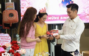 Hiếm ai như Khánh Thi, tự tay chuẩn bị quà cho bạn nhảy của Phan Hiển, mối quan hệ phía sau còn choáng hơn