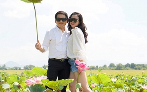 Cuộc sống tuổi 50 của "ông hoàng nhạc đỏ" và mối tình từ thời cấp 3: Quấn quýt không rời