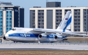 Giằng co với Moscow, quốc gia G7 tìm cách tịch thu máy bay cao ngang toà nhà 7 tầng của Nga, hứa sẽ trao cho Ukraine