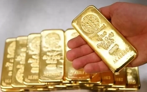 Chiến sự Trung Đông đẩy giá vàng, dầu thô tăng dữ dội