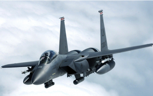 Kuwait bắn nhầm 3 máy bay chiến đấu của Mỹ, phi công nhảy dù thoát hiểm