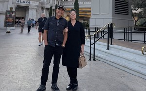 Nữ NSND 60 tuổi nổi tiếng Việt Nam đăng status nói yêu chồng "muốn được dựa dẫm"