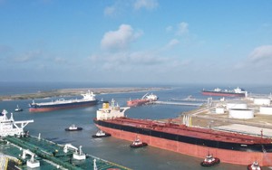 60 triệu thùng dầu thô chuẩn bị cập bến châu Á, không phải từ Nga hay Trung Đông