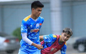 HLV Kim Sang-sik sắp có tiền đạo cao 1m95 cho U23 Việt Nam?