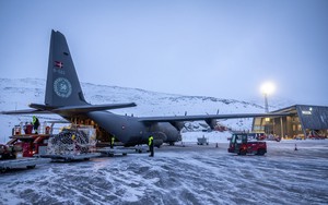 Đan Mạch âm thầm phá các sân bay tại Greenland
