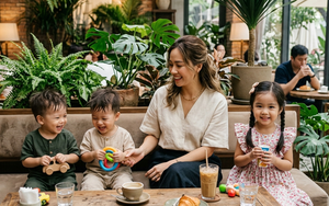 Gặp lại vợ cũ sau nhiều năm ly hôn, thấy cô ấy có 3 con kháu khỉnh, tôi xấu hổ vì sự thật mà mình từng che giấu