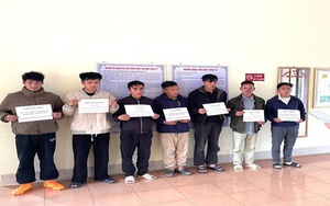 Giáo viên tiểu học tham gia đường dây mua bán 5 khẩu súng, 1.069 viên đạn