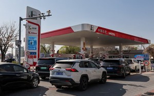 Mỹ 'bật đèn xanh' nhưng nhà máy lọc dầu lớn nhất thế giới tuyên bố sẽ không mua dầu Iran, đang nhập khẩu nhiều từ nước láng giềng của Tehran